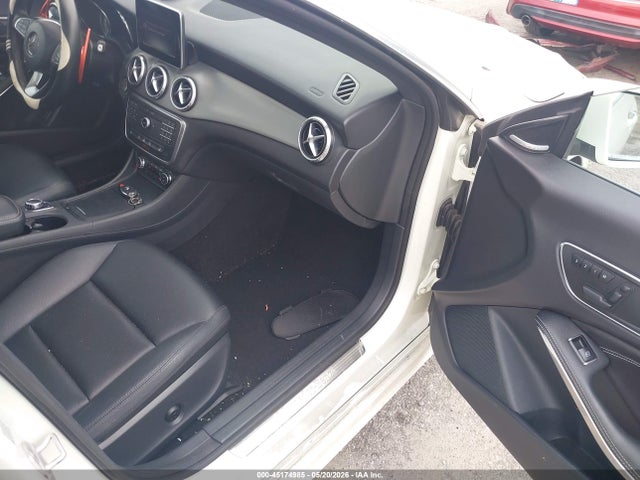 2015 Mercedes-benz Cla 250 მანქანა იყიდება აუქციონზე, vin: WDDSJ4EB9FN176912, აუქციონის ნომერი: 45174985