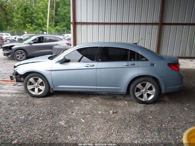 45175053 :رقم المزاد ، 1C3CCBBB5EN171825 vin ، 2014 Chrysler 200 Touring مزاد بيع