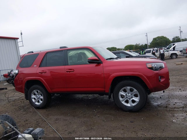 Toyota 4RUNNER SR5 2024 JTEMU5JR9R6219934 Image 13