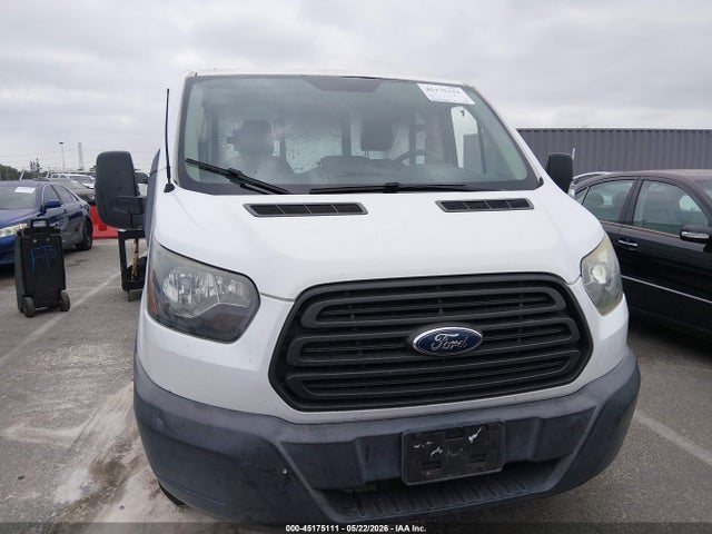 2015 Ford Transit-150 მანქანა იყიდება აუქციონზე, vin: 1FTNE1ZM4FKA83058, აუქციონის ნომერი: 45175111