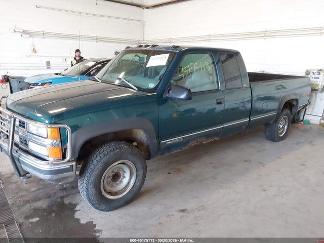 Aukcja sprzedaży 1998 Chevrolet K2500 Fleetside, vin: 1GCGK29R5WE172820, numer aukcji: 45175113