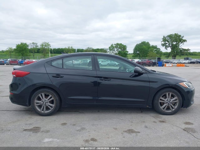 Продажа на аукционе авто 2017 Hyundai Elantra Se, vin: 5NPD84LF7HH039975, номер лота: 45175117