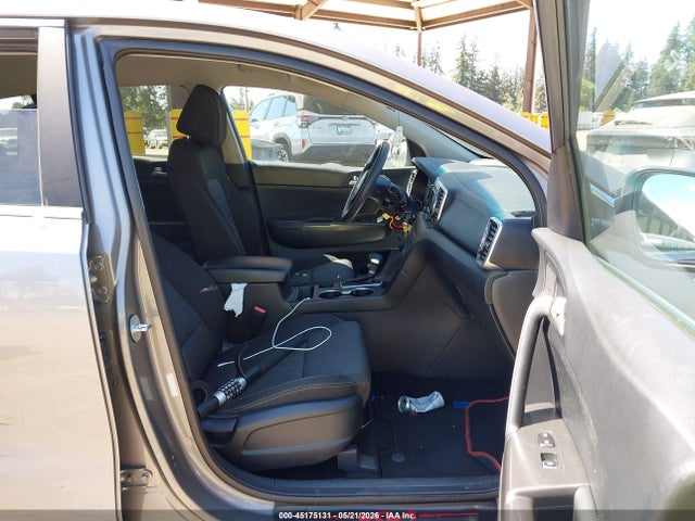 Продажа на аукционе авто 2017 Kia Sportage Lx, vin: KNDPMCAC3H7261039, номер лота: 45175131