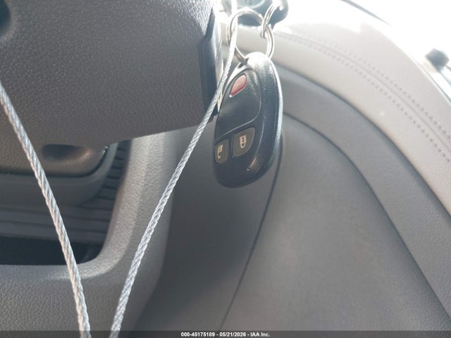 Продажа на аукционе авто 2017 Chevrolet Traverse Ls, vin: 1GNKRFED8HJ298503, номер лота: 45175189