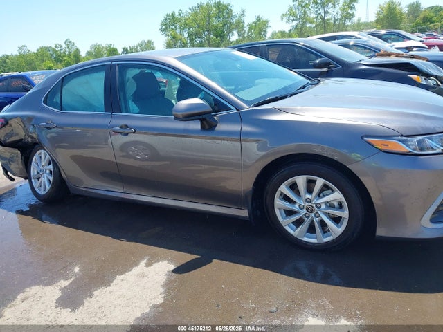 Продаж на аукціоні авто 2024 Toyota Camry Le, vin: 4T1C11AK9RU880519, номер лоту: 45175212