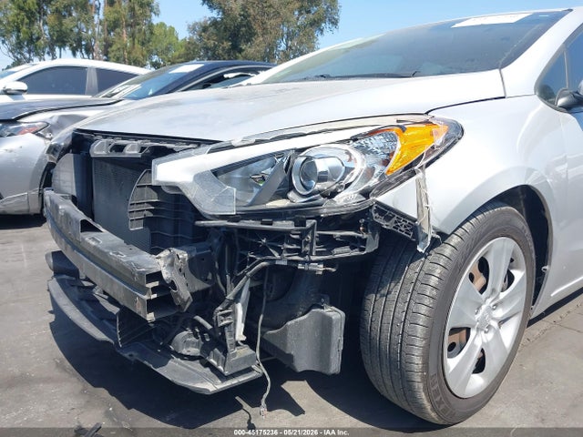 KIA FORTE LX 2016 KNAFK5A82G5526064 Image 15