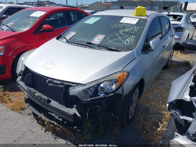 KIA FORTE LX 2016 KNAFK5A82G5526064 Image 2