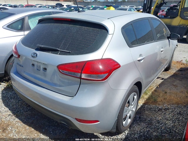 KIA FORTE LX 2016 KNAFK5A82G5526064 Image 4