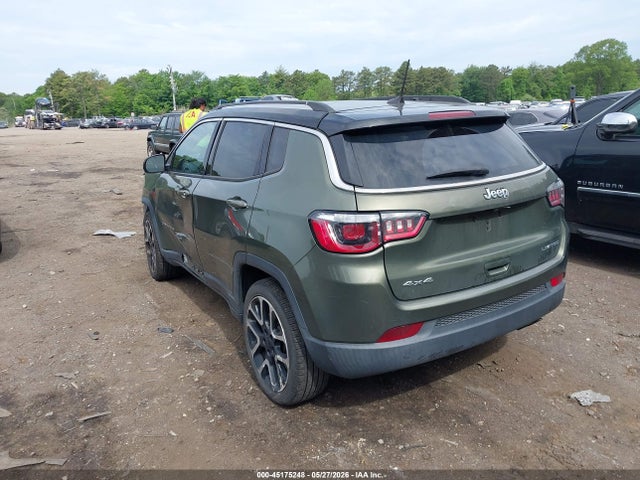 45175248 :رقم المزاد ، 3C4NJDCB3JT399935 vin ، 2018 Jeep Compass Limited 4x4 مزاد بيع