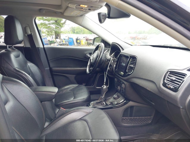 45175248 :رقم المزاد ، 3C4NJDCB3JT399935 vin ، 2018 Jeep Compass Limited 4x4 مزاد بيع