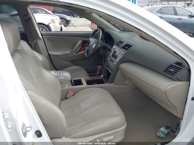45175283 :رقم المزاد ، 4T1BB3EK7BU129522 vin ، 2011 Toyota Camry Hybrid مزاد بيع