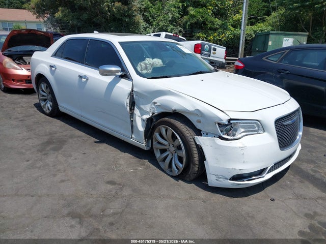 45175319 :رقم المزاد ، 2C3CCAEG3JH324240 vin ، 2018 Chrysler 300 Limited مزاد بيع