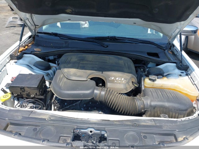 45175319 :رقم المزاد ، 2C3CCAEG3JH324240 vin ، 2018 Chrysler 300 Limited مزاد بيع