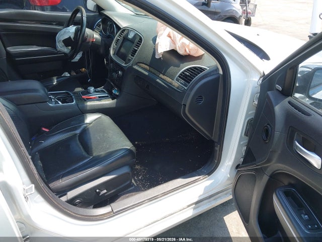 45175319 :رقم المزاد ، 2C3CCAEG3JH324240 vin ، 2018 Chrysler 300 Limited مزاد بيع