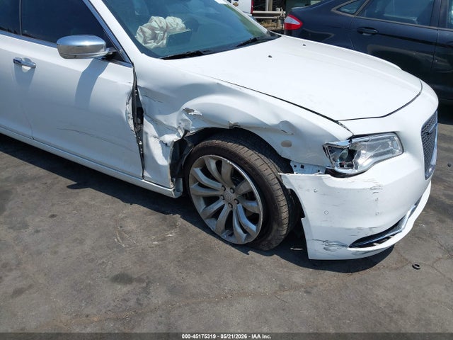 45175319 :رقم المزاد ، 2C3CCAEG3JH324240 vin ، 2018 Chrysler 300 Limited مزاد بيع