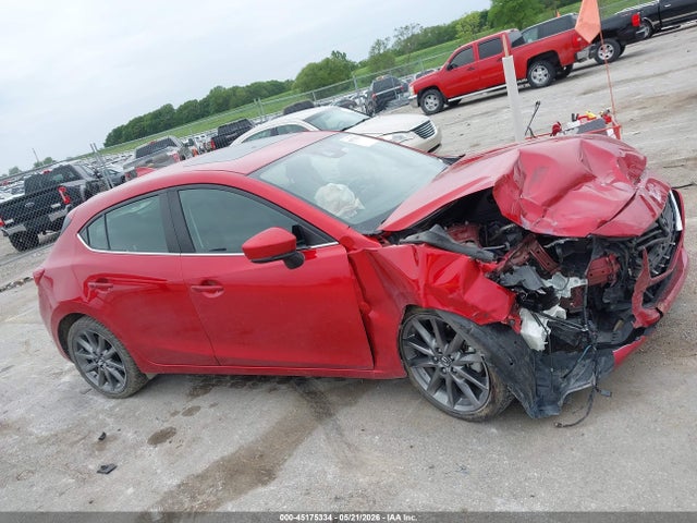45175334 :رقم المزاد ، 3MZBN1L39JM273990 vin ، 2018 Mazda Mazda3 Touring مزاد بيع