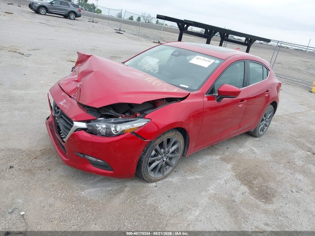 45175334 :رقم المزاد ، 3MZBN1L39JM273990 vin ، 2018 Mazda Mazda3 Touring مزاد بيع