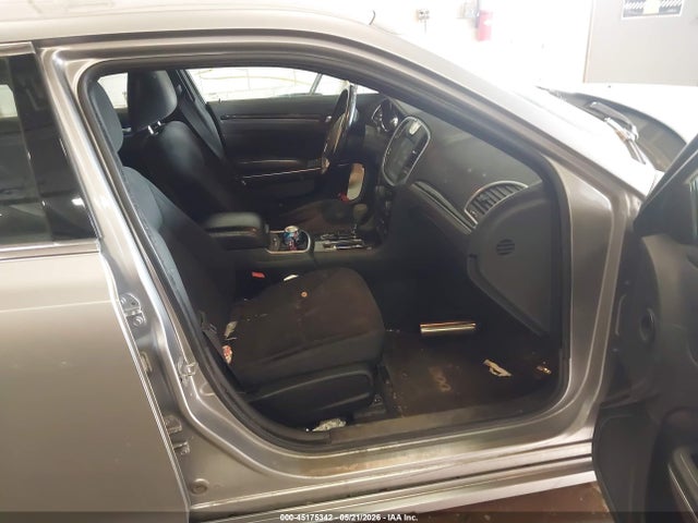 Продажа на аукционе авто 2011 Chrysler 300, vin: 2C3CA4CG6BH525514, номер лота: 45175342
