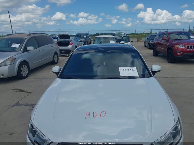 Audi A3 40 Premium/40 Titanium Premium 2019 WAUAUGFF8KA111130 Image 10