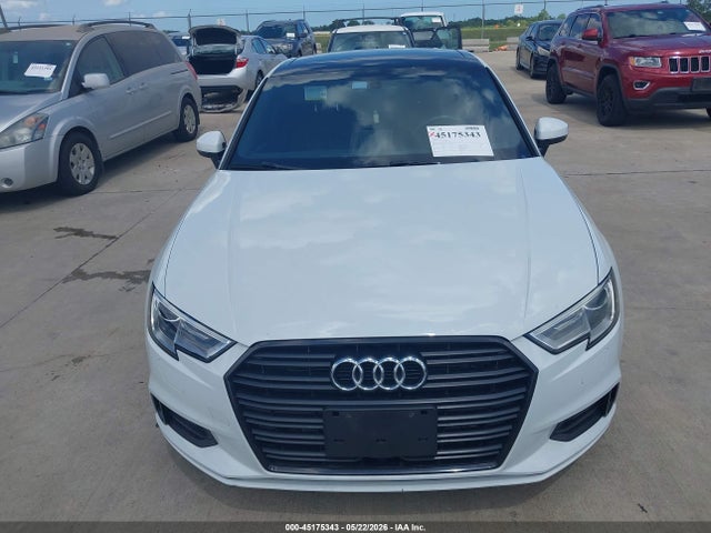 Audi A3 40 Premium/40 Titanium Premium 2019 WAUAUGFF8KA111130 Image 12