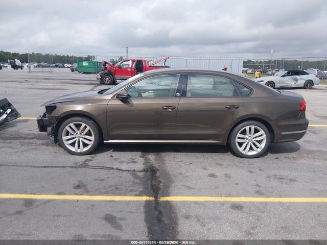 Продаж на аукціоні авто 2019 Volkswagen Passat 2.0t Wolfsburg Edition, vin: 1VWLA7A32KC000477, номер лоту: 45175344
