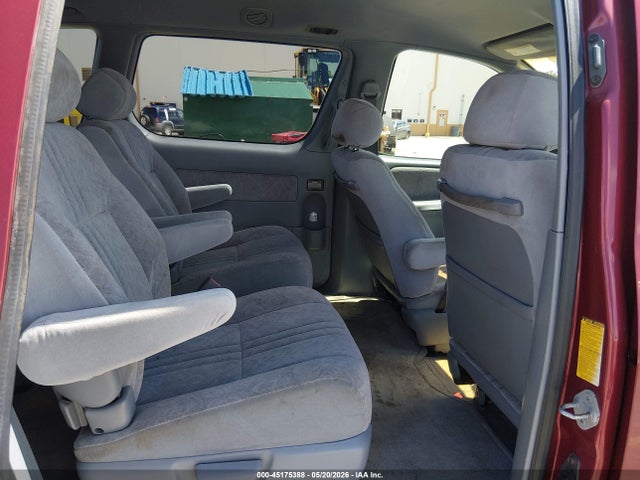Продаж на аукціоні авто 2000 Toyota Sienna Xle, vin: 4T3ZF13C8YU197573, номер лоту: 45175388