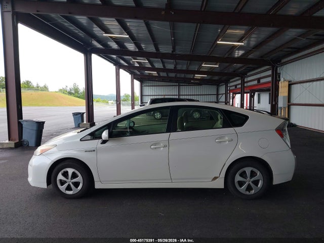 2013 Toyota Prius Two მანქანა იყიდება აუქციონზე, vin: JTDKN3DU0D0338965, აუქციონის ნომერი: 45175391