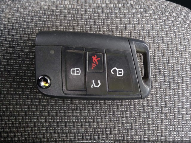 45175469 :رقم المزاد ، 3VWC57BU6MM101163 vin ، 2021 Volkswagen Jetta مزاد بيع