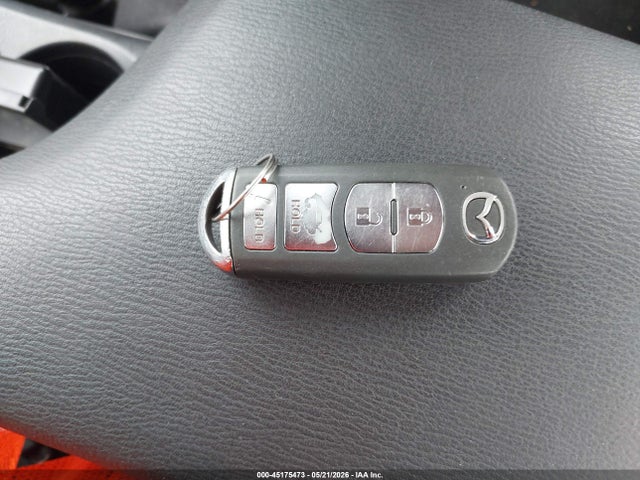JM1BM1U79G1312686 Mazda Mazda3 I Sport