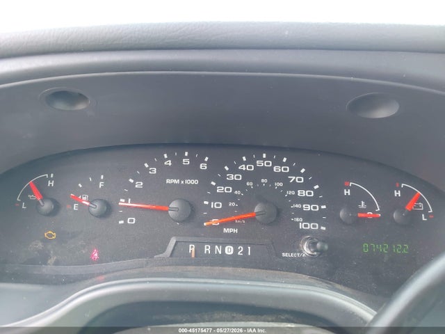 2006 Ford E-350 Super Duty Chateau/xl/xlt მანქანა იყიდება აუქციონზე, vin: 1FBNE31L96HA61136, აუქციონის ნომერი: 45175477