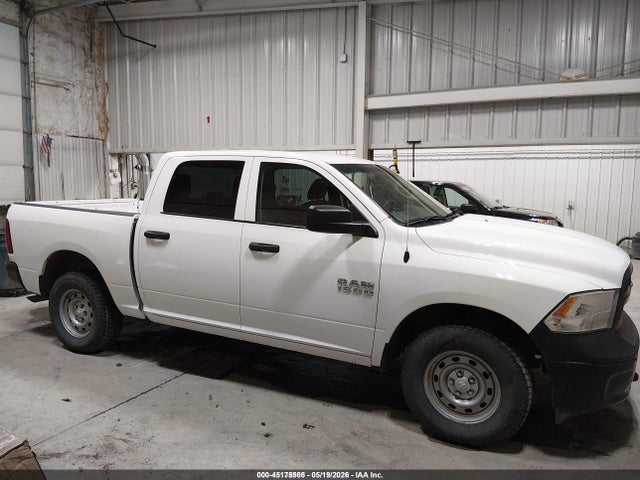 45175505 :رقم المزاد ، 1C6RR7KG1JS297177 vin ، 2018 Ram 1500 Tradesman  4x4 5'7 Box مزاد بيع