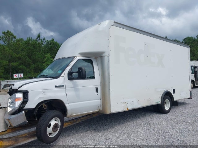 45175624 :رقم المزاد ، 1FDXE4FN8MDC22659 vin ، 2021 Ford E-450 Cutaway مزاد بيع