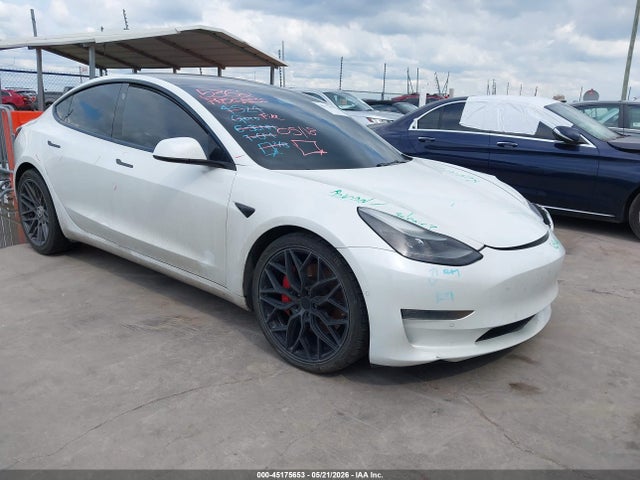 45175653 :رقم المزاد ، 5YJ3E1EC6NF259866 vin ، 2022 Tesla Model 3 Performance Dual Motor All-wheel Drive مزاد بيع