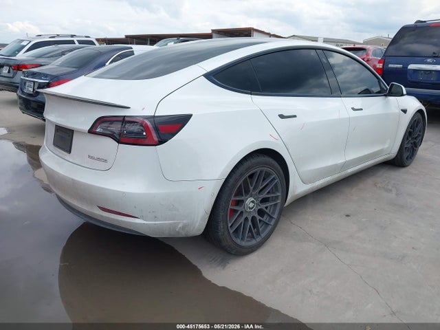 45175653 :رقم المزاد ، 5YJ3E1EC6NF259866 vin ، 2022 Tesla Model 3 Performance Dual Motor All-wheel Drive مزاد بيع