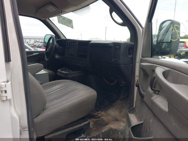 45175675 :رقم المزاد ، 1GCWGFBA7C1174774 vin ، 2012 Chevrolet Express 2500 Work Van مزاد بيع