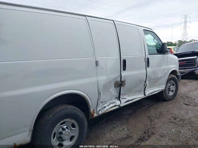45175675 :رقم المزاد ، 1GCWGFBA7C1174774 vin ، 2012 Chevrolet Express 2500 Work Van مزاد بيع