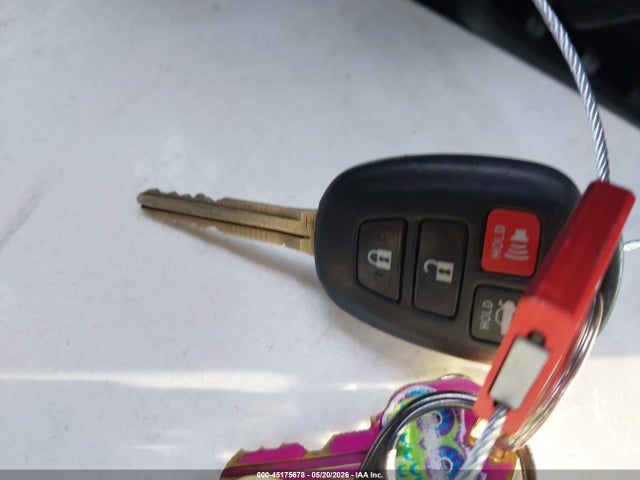 Продаж на аукціоні авто 2015 Toyota Corolla Le, vin: 2T1BURHE5FC375981, номер лоту: 45175678