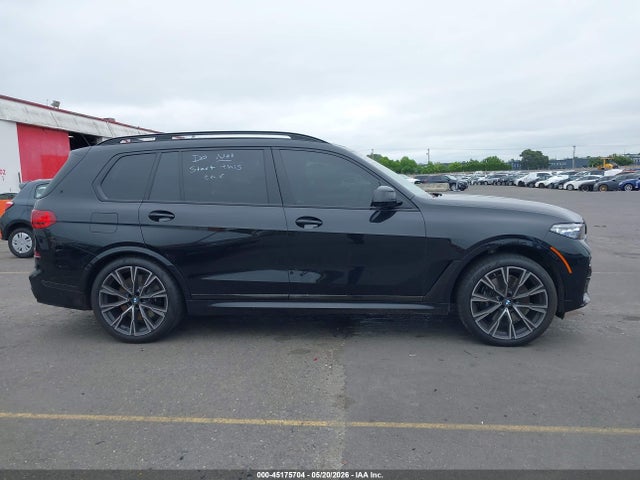 45175704 :رقم المزاد ، 5UXCX6C0XM9D74321 vin ، 2021 Bmw X7 M50i مزاد بيع