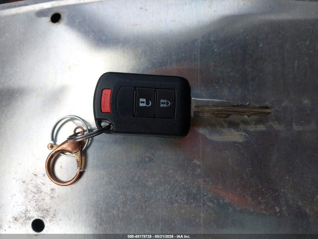 JA4AP3AU0JU008123 Mitsubishi Outlander Sport 2.0 Le