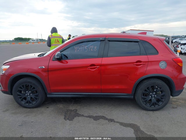 JA4AP3AU0JU008123 Mitsubishi Outlander Sport 2.0 Le