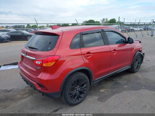 JA4AP3AU0JU008123 Mitsubishi Outlander Sport 2.0 Le