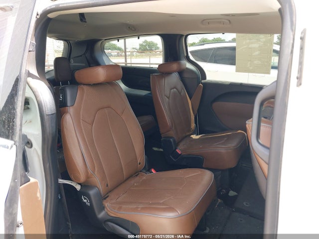 2017 Chrysler Pacifica Limited მანქანა იყიდება აუქციონზე, vin: 2C4RC1GG2HR635522, აუქციონის ნომერი: 45175772