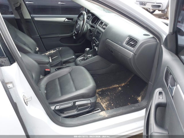 45175773 :رقم المزاد ، 3VWDB7AJ1HM304150 vin ، 2017 Volkswagen Jetta 1.4t Se مزاد بيع