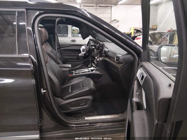 Продажа на аукционе авто 2022 Ford Explorer Platinum, vin: 1FM5K8HCXNGA98185, номер лота: 45175812