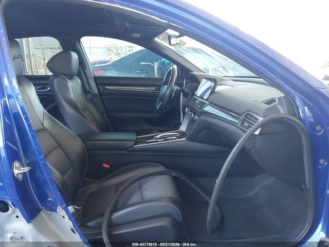 2018 Honda Accord Sport 2.0t მანქანა იყიდება აუქციონზე, vin: 1HGCV2F37JA020772, აუქციონის ნომერი: 45175815