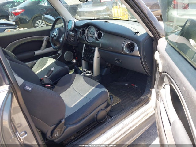 Продаж на аукціоні авто 2002 Mini Cooper S, vin: WMWRE33482TD52530, номер лоту: 45175886