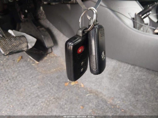 45175983 :رقم المزاد ، JTDKN3DU9B1444774 vin ، 2011 Toyota Prius Two مزاد بيع