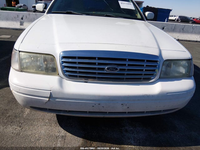 2011 Ford Crown Victoria Lx მანქანა იყიდება აუქციონზე, vin: 2FABP7EV1BX127108, აუქციონის ნომერი: 45175991