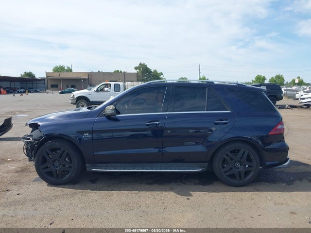 Mercedes-Benz Ml 63 Amg 4matic 2015 4JGDA7EB2FA474807 Image 14