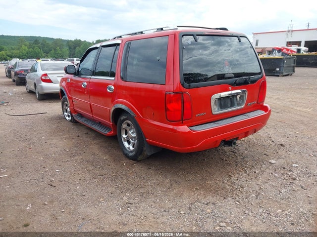 Продаж на аукціоні авто 2000 Lincoln Navigator, vin: 5LMPU28A0YLJ10741, номер лоту: 45176071